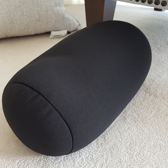 2 Pack Brand New Throw Microbead Pillows - Picture 6 of 8